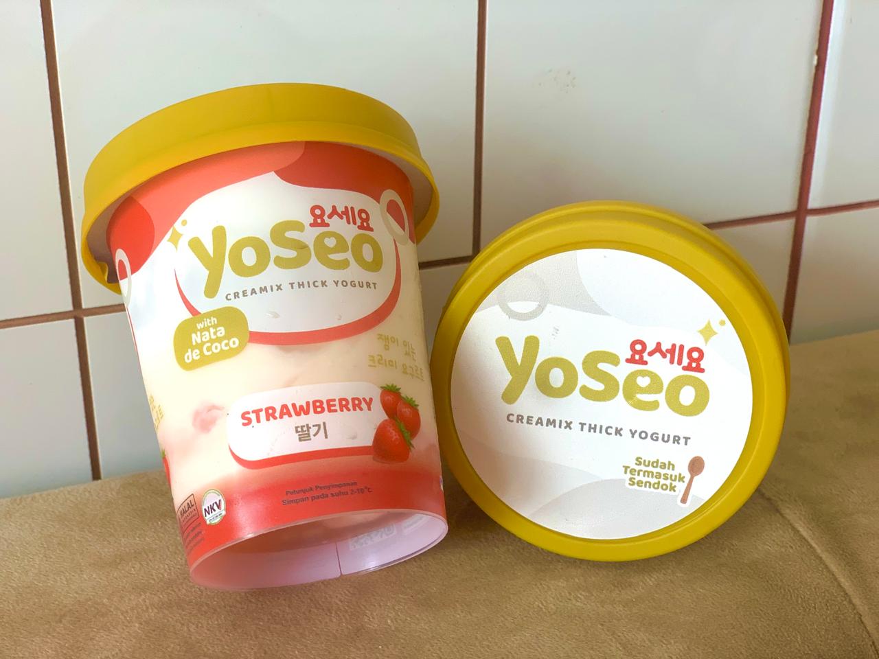 Yogurt STRAWBERRY Nata de Coco YOSEO